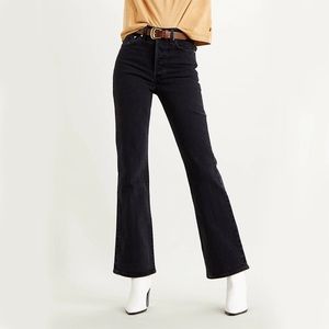 Levi’s Ribcage Bootcut Jeans
